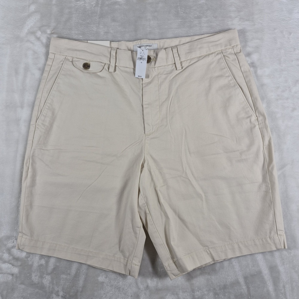 Banana Republic Lived-In 9" Shorts Men's 33 Ivory Stretch Comfort Chino NWT